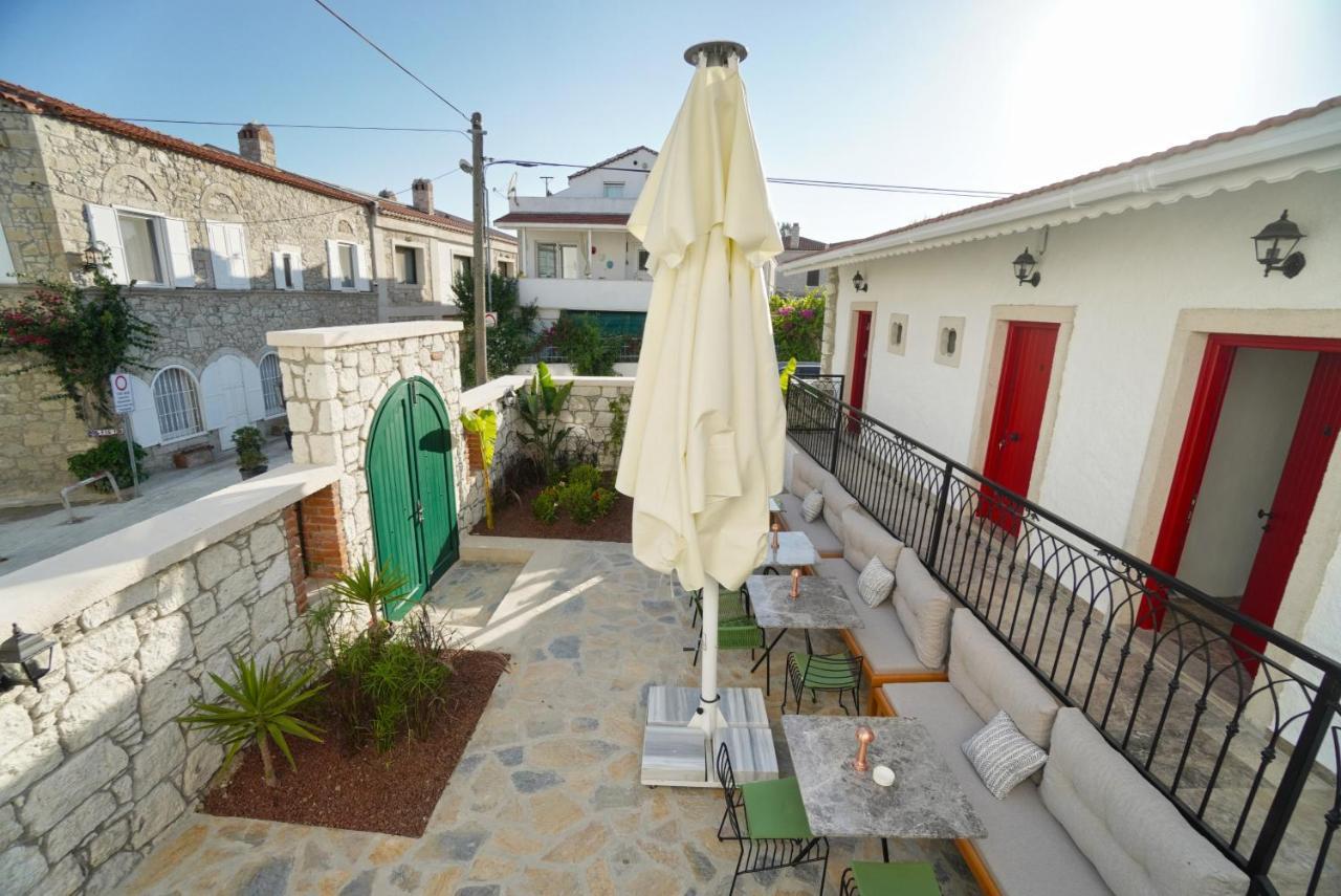 Pom Alacati Boutique Otel Çeşme Exterior photo