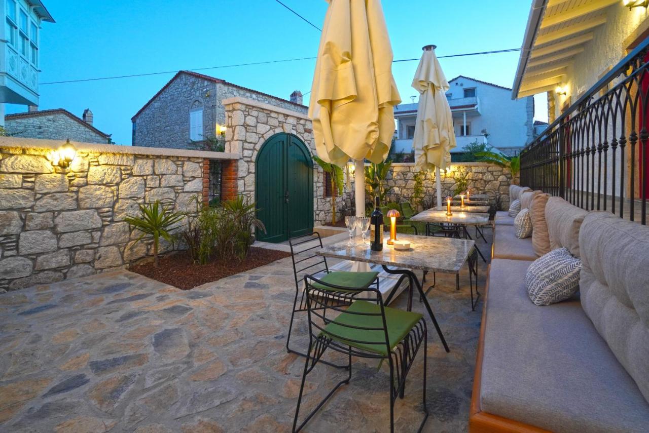 Pom Alacati Boutique Otel Çeşme Exterior photo